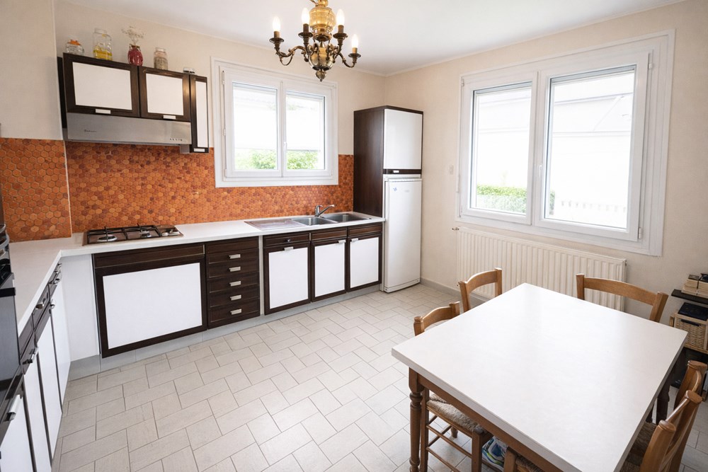 MAISON - KERFEUNTEUN - 5 CHAMBRES - T6 - 150M² - TERRAIN DE 400 M² photo 3